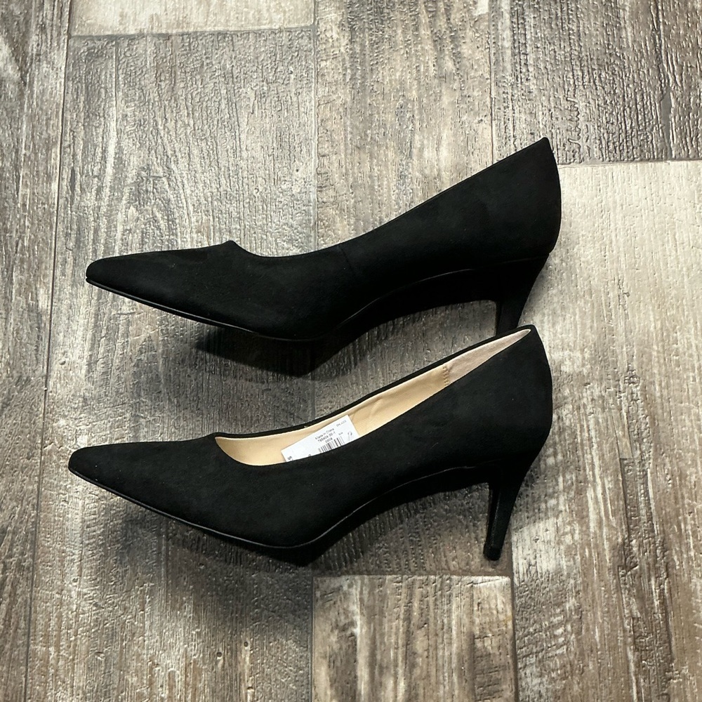 GAP Classic Faux Suede Black Pointed-Toe Women's Pump Size 8 - Picture 7 of 12